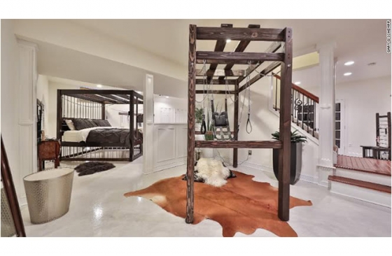 BDSM house for sale